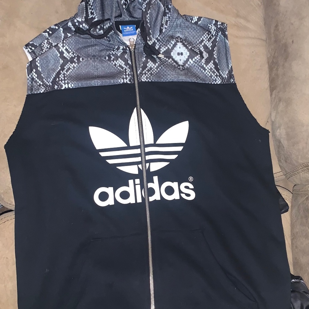 Men’s Adidas sleeves hoodie